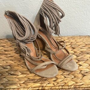Jeffrey Campbell Despina Strappy block heel sandal Size 6